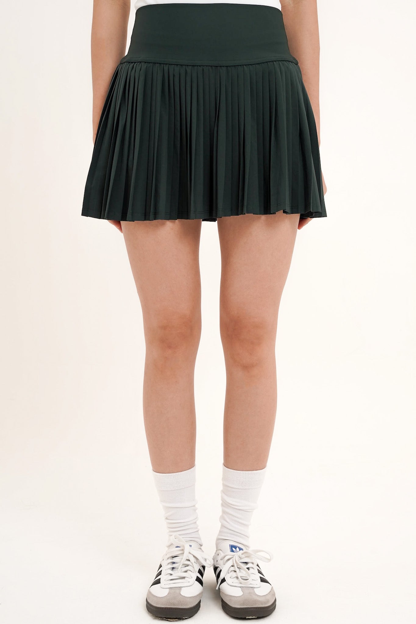 Lavish Pleated Tennis Skirt in Forest