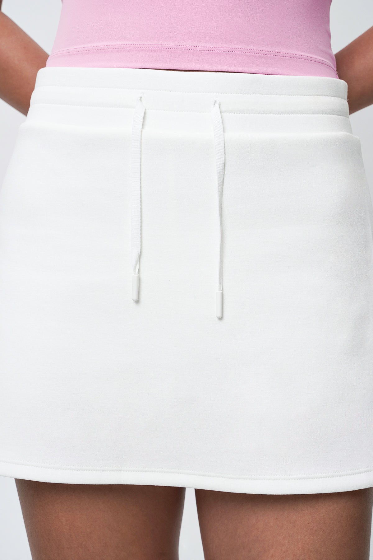 Synergy Skirt in White