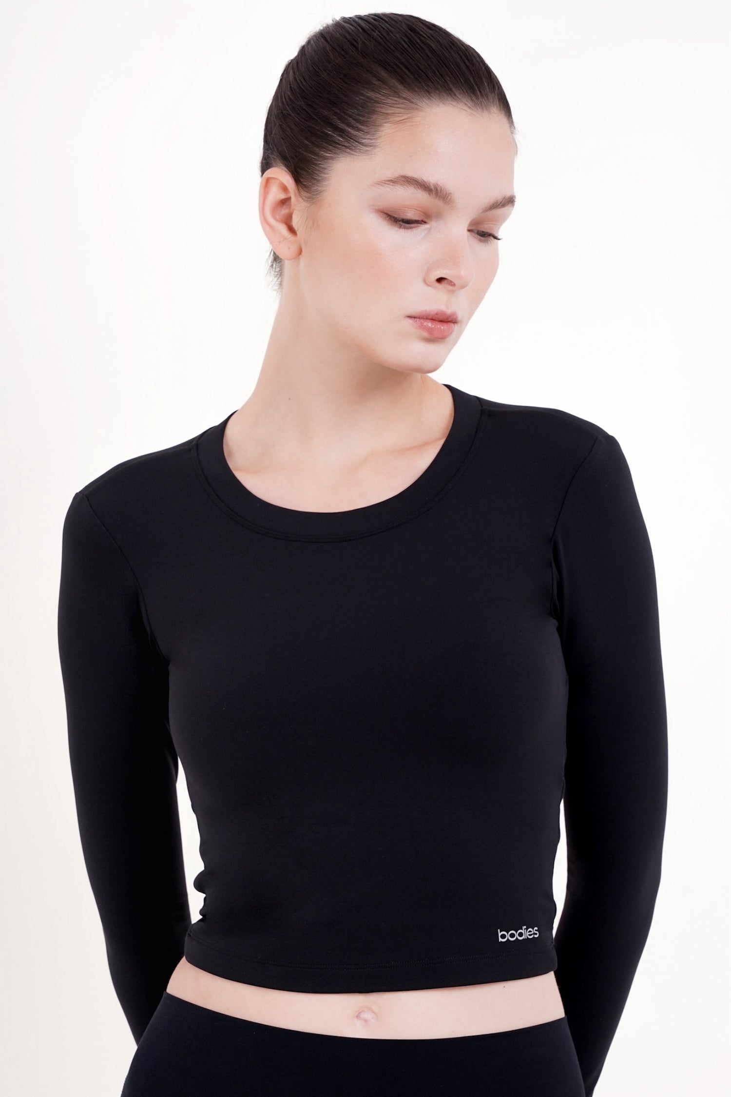 Twist-Back Long Sleeve Bra Top in Black
