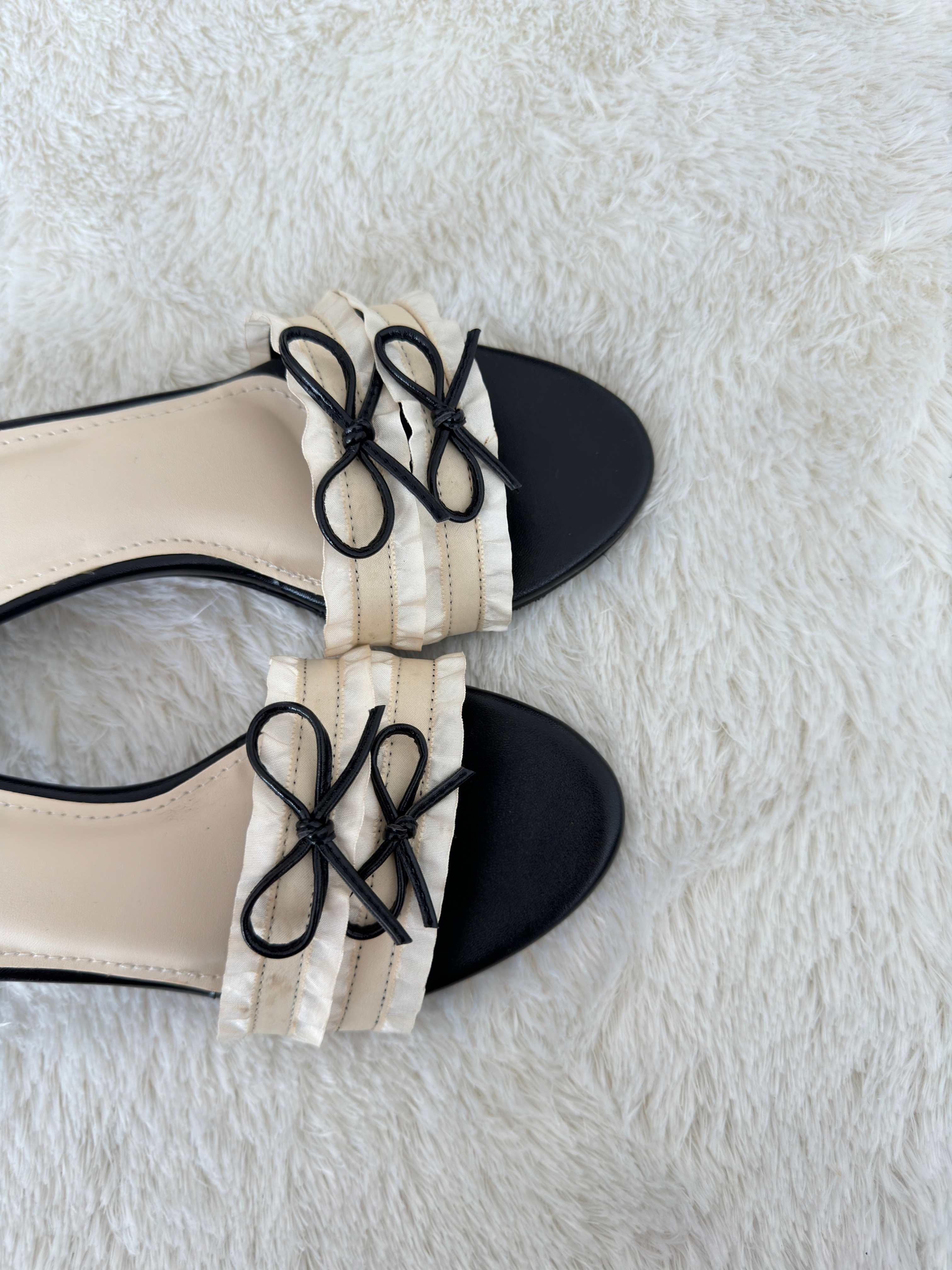 Black  Ivory Blair Low  Sandal