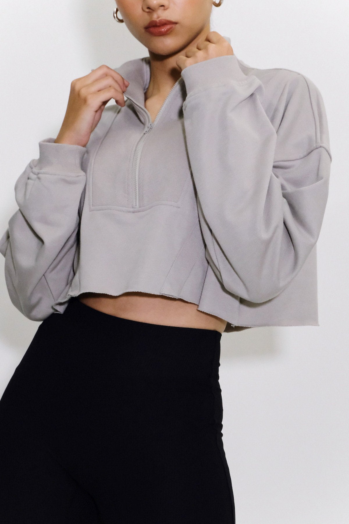 Snug Cropped Pullover in Gray