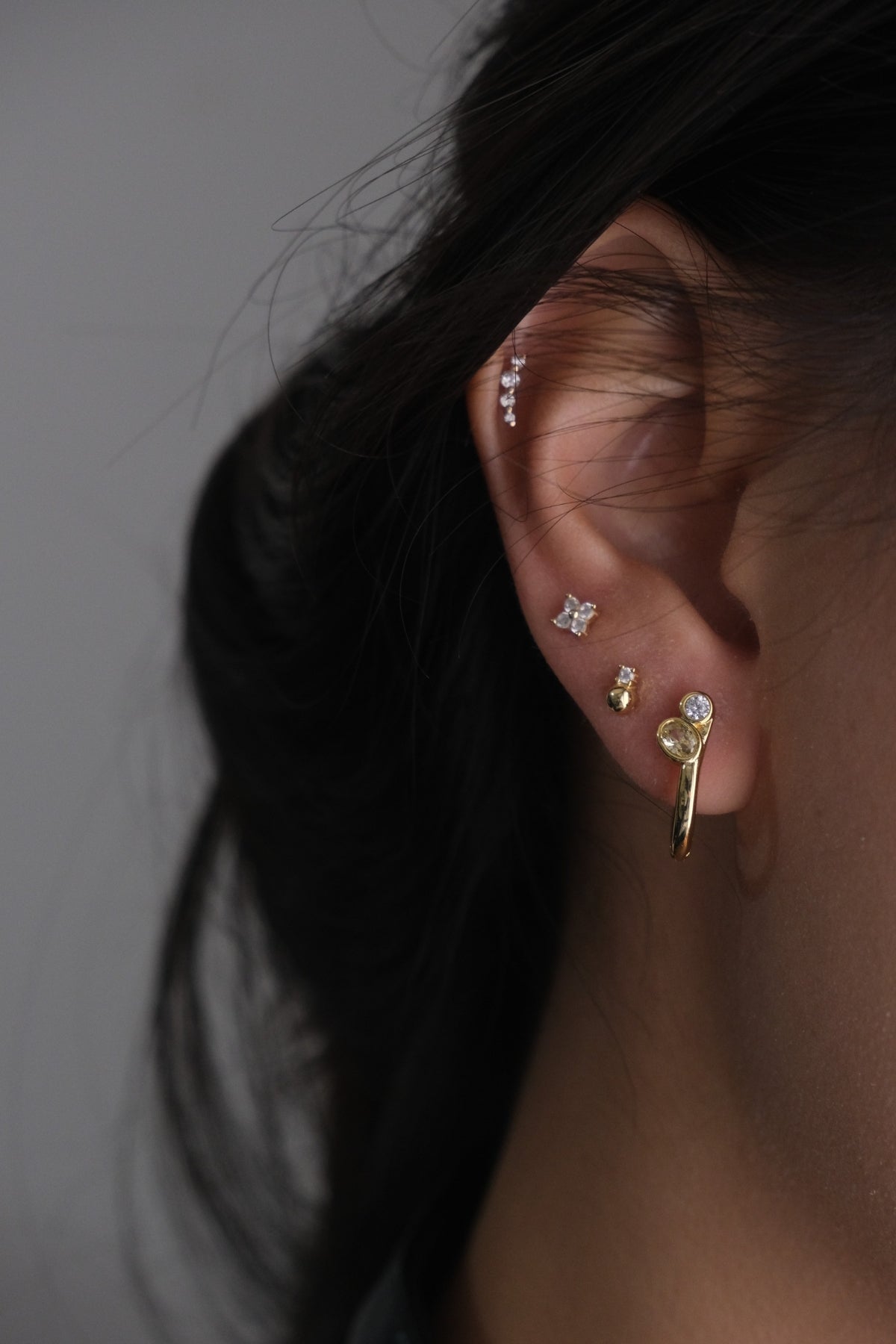 Camile Hoop Earrings In Gold