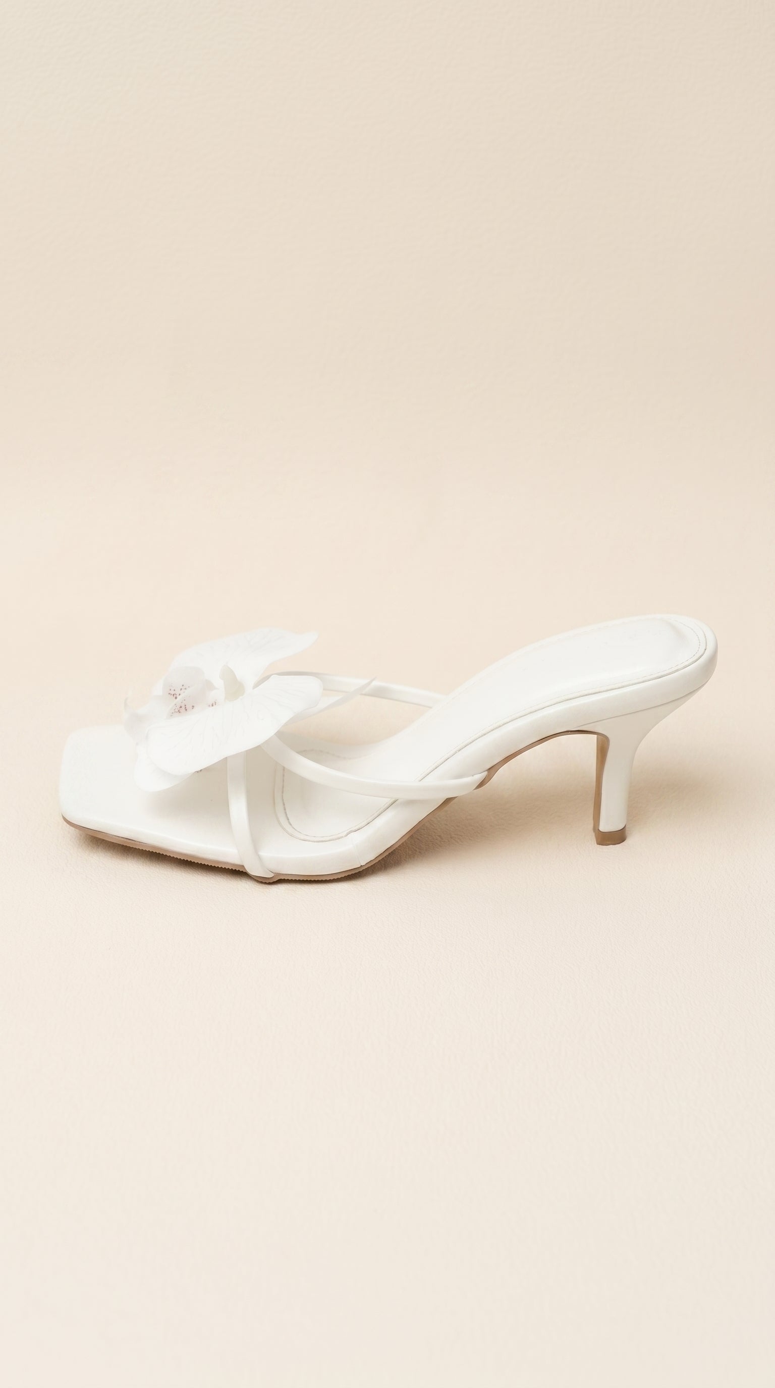 Flora Heels In White (LAST PIECES)