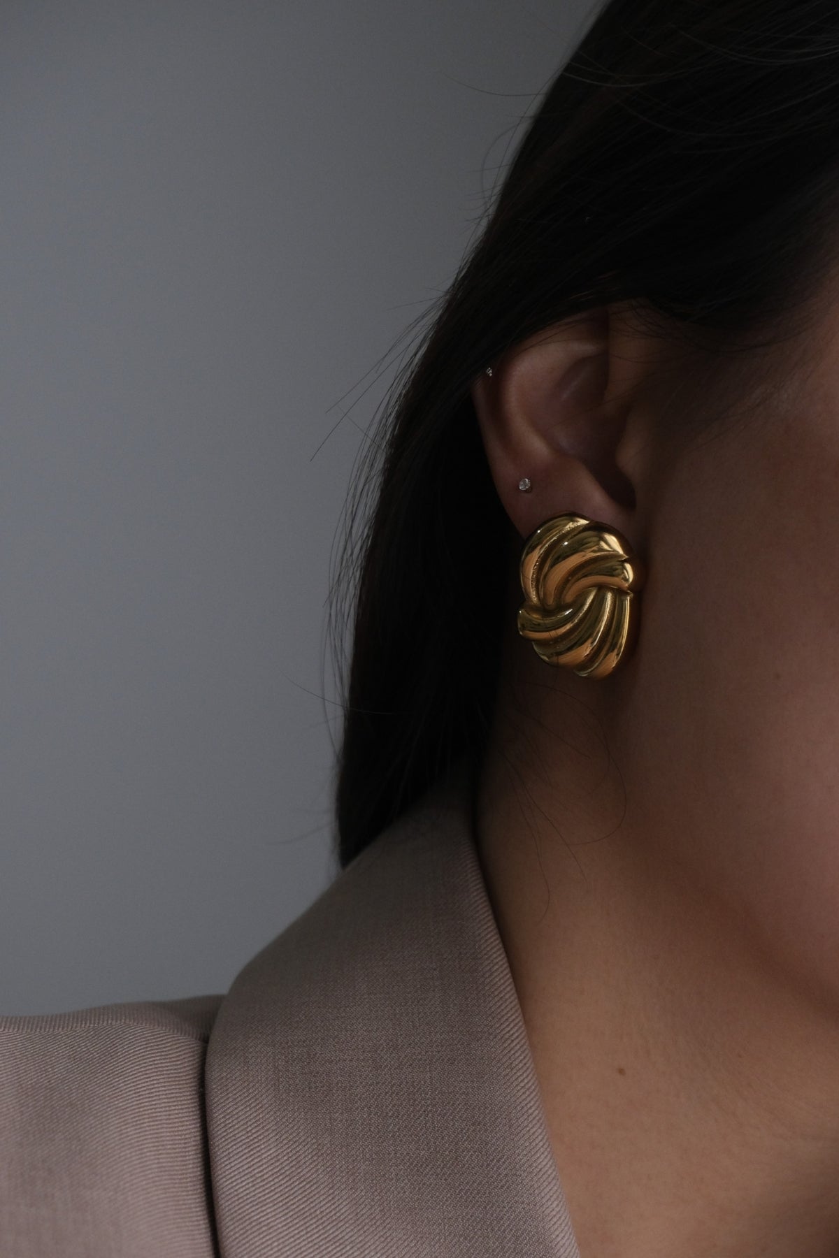 Conrad Earrings Gold