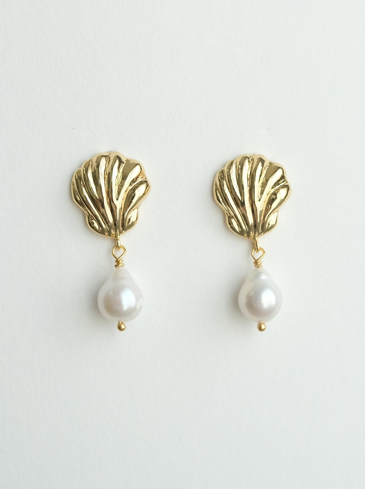 New Shell Pearl Earrings