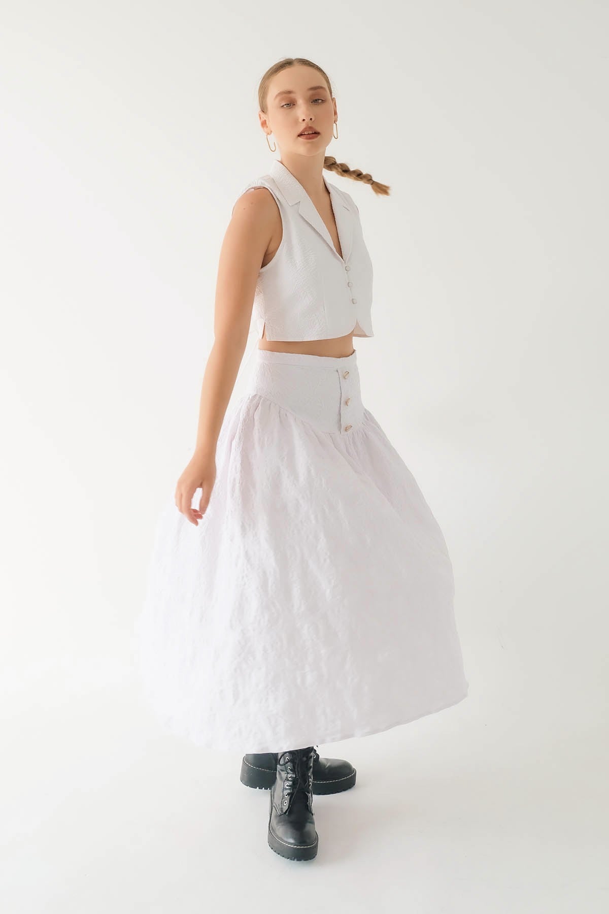 Celeste Skirt In White (1S,2M Left)