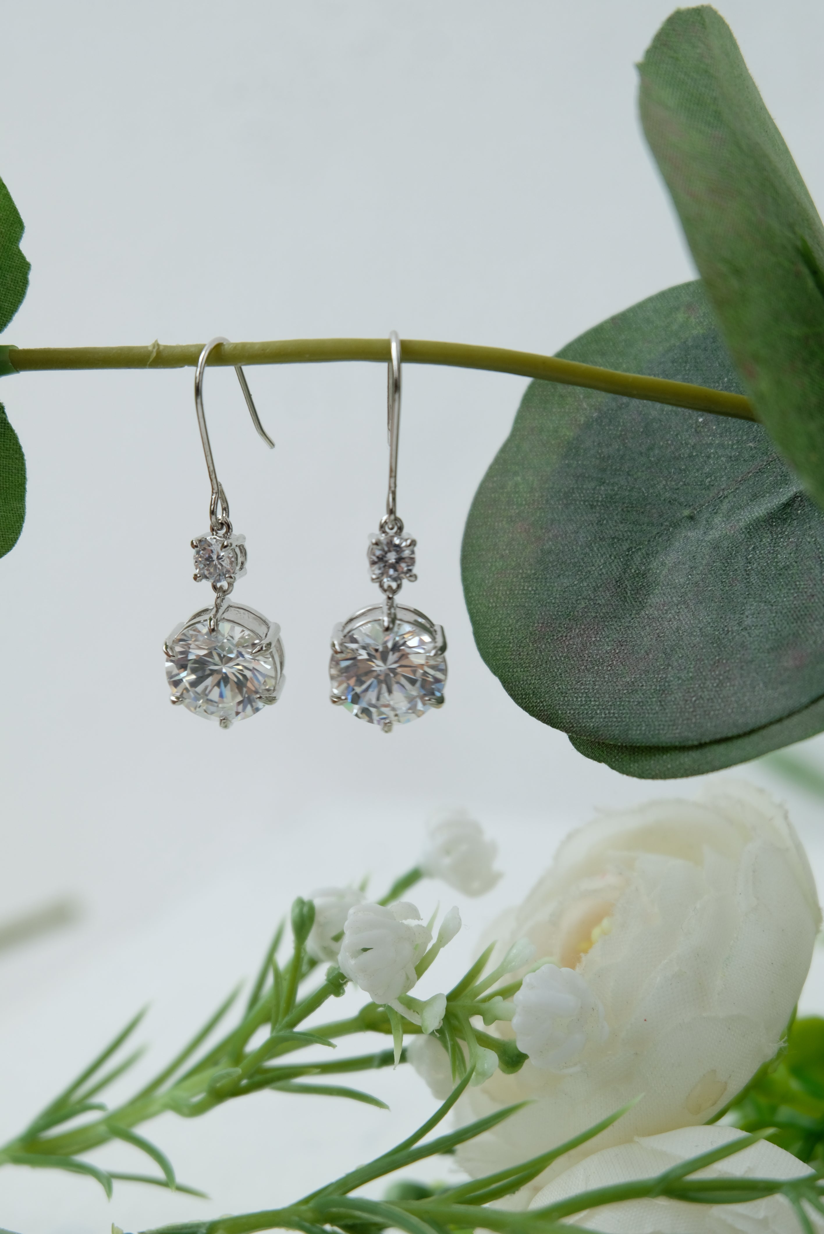 Solitaire Floating Earrings